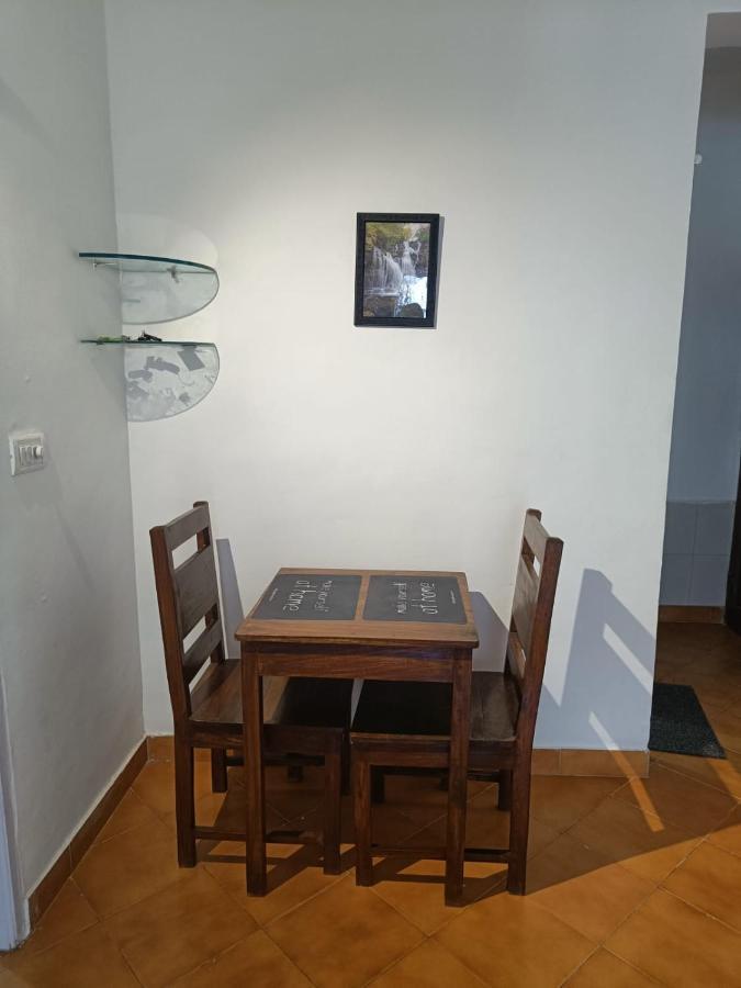 Contemporary Studio Apartment In Calangute, Goa ภายนอก รูปภาพ